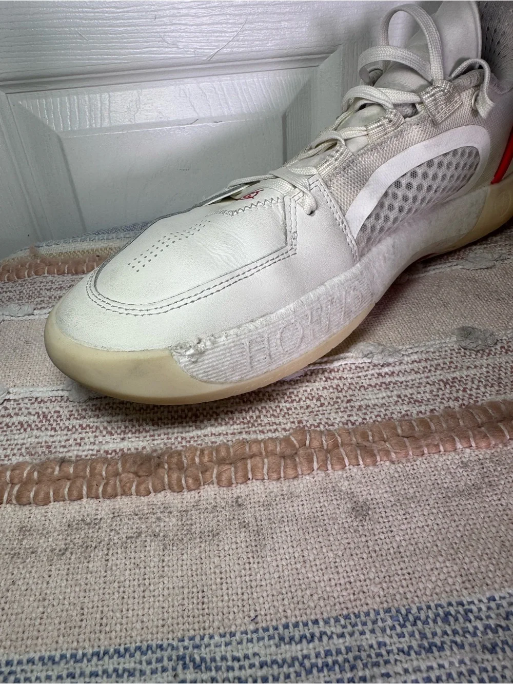 Men's White Sneakers with Red Accent — Low-Top Athletic Style